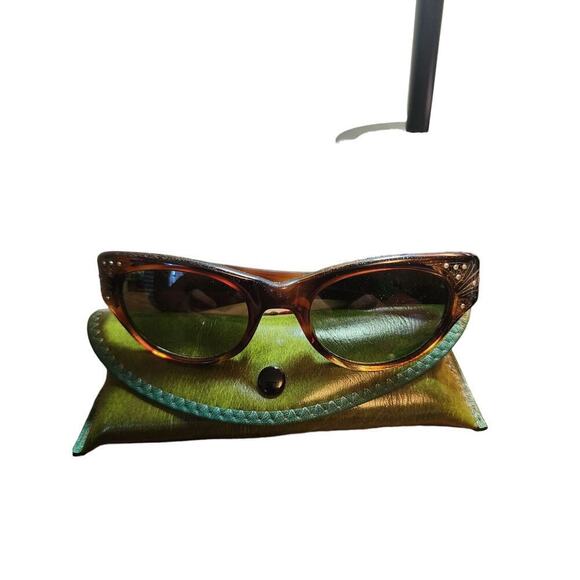 1960s Cat eye sunglasses main image 7